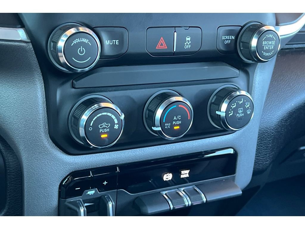 Used 2024 RAM 2500 Big Horn image 21