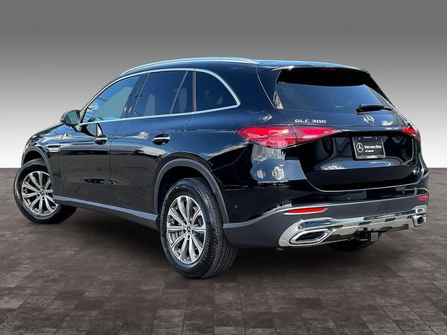 Used 2026 Mercedes-Benz GLC 300 4MATIC image 4