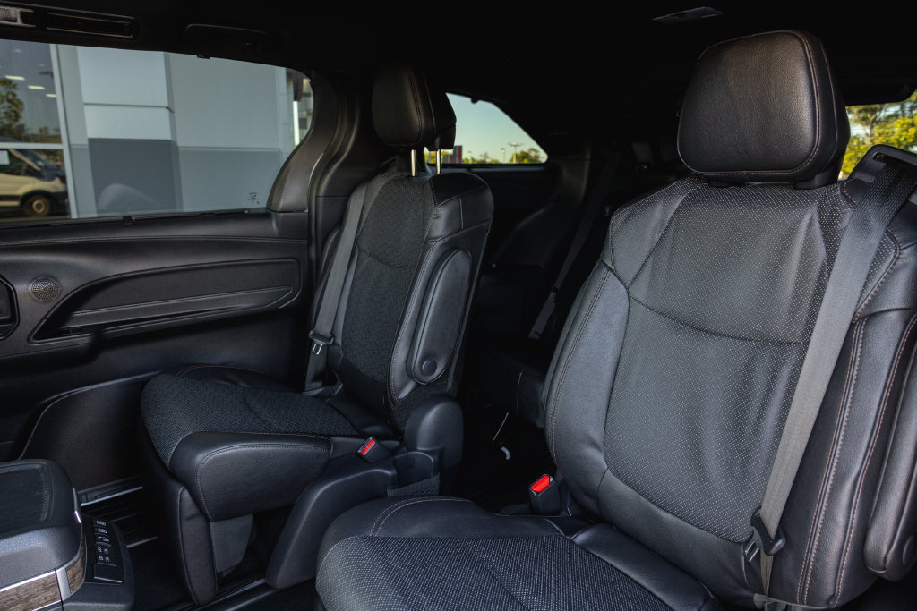 Certified 2025 Toyota Sienna Platinum AWD/4WD image 26