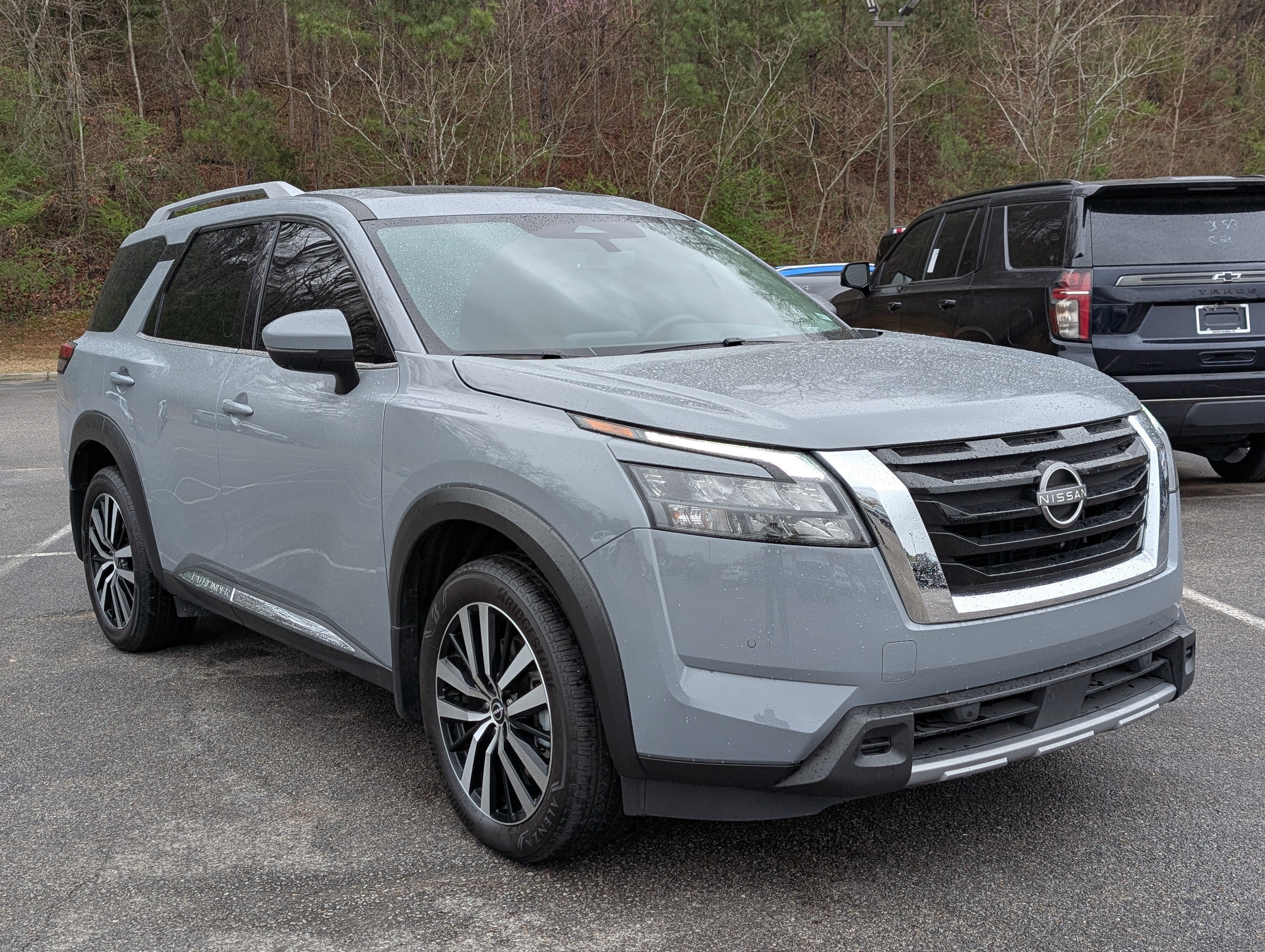 Used 2025 Nissan Pathfinder Platinum w/ Cargo Package image 11