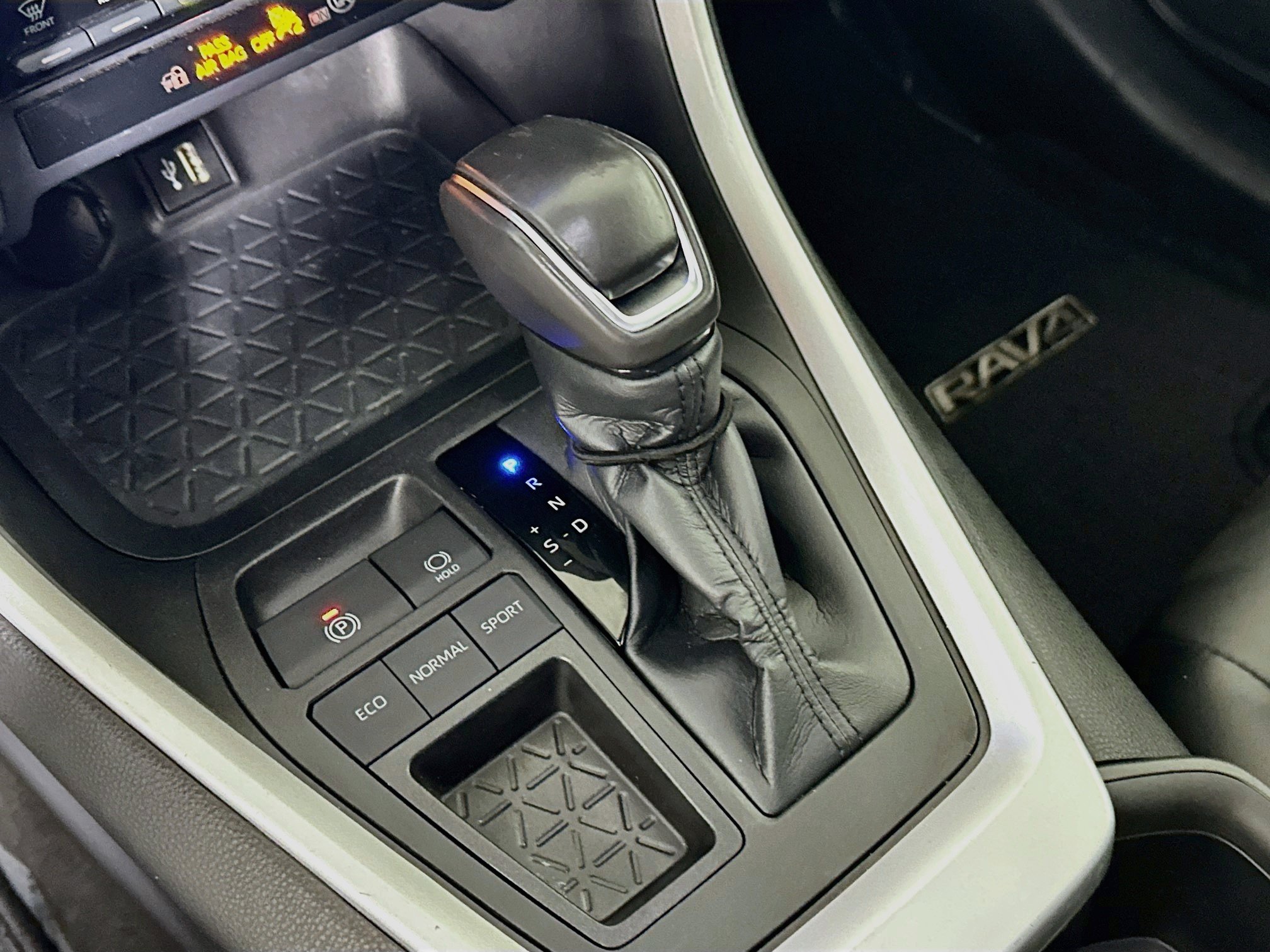 Certified 2023 Toyota RAV4 XLE Premium FWD image 21