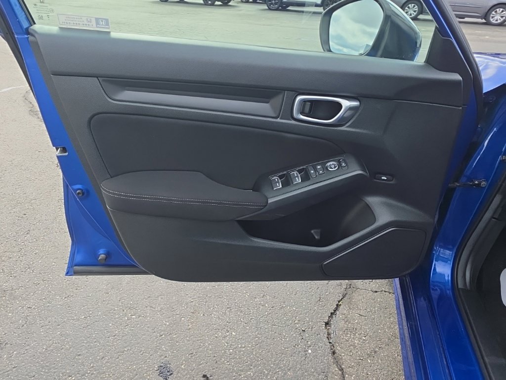 Used 2023 Honda Civic Sport image 23