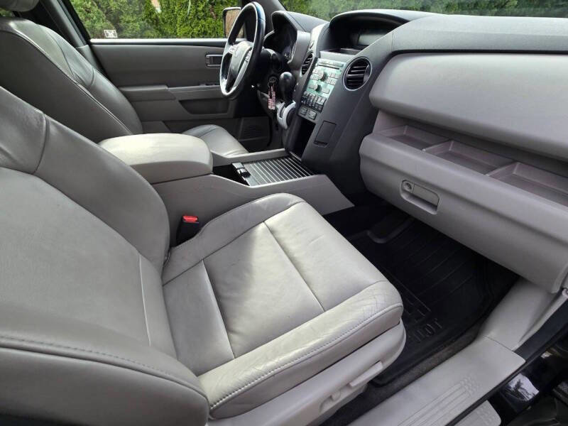 Used 2011 Honda Pilot EX-L image 11