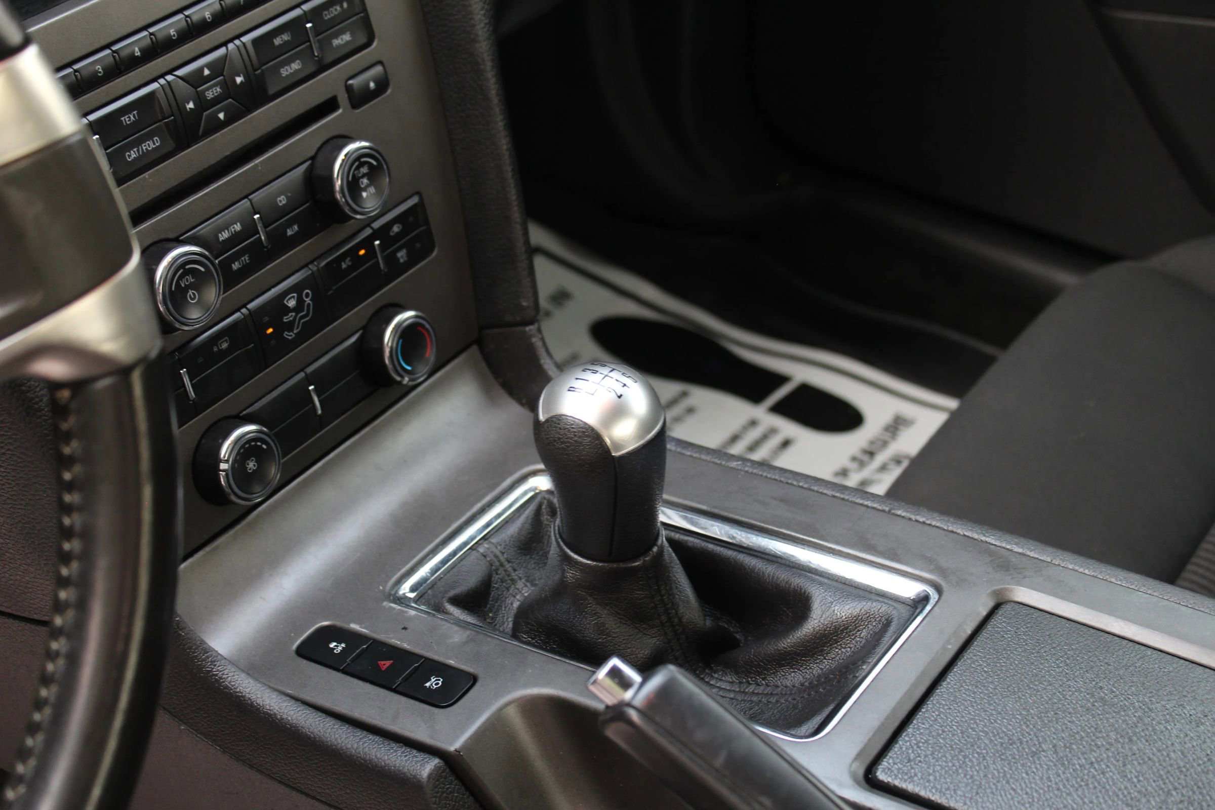 Used 2014 Ford Mustang V6 Coupe 2D image 18