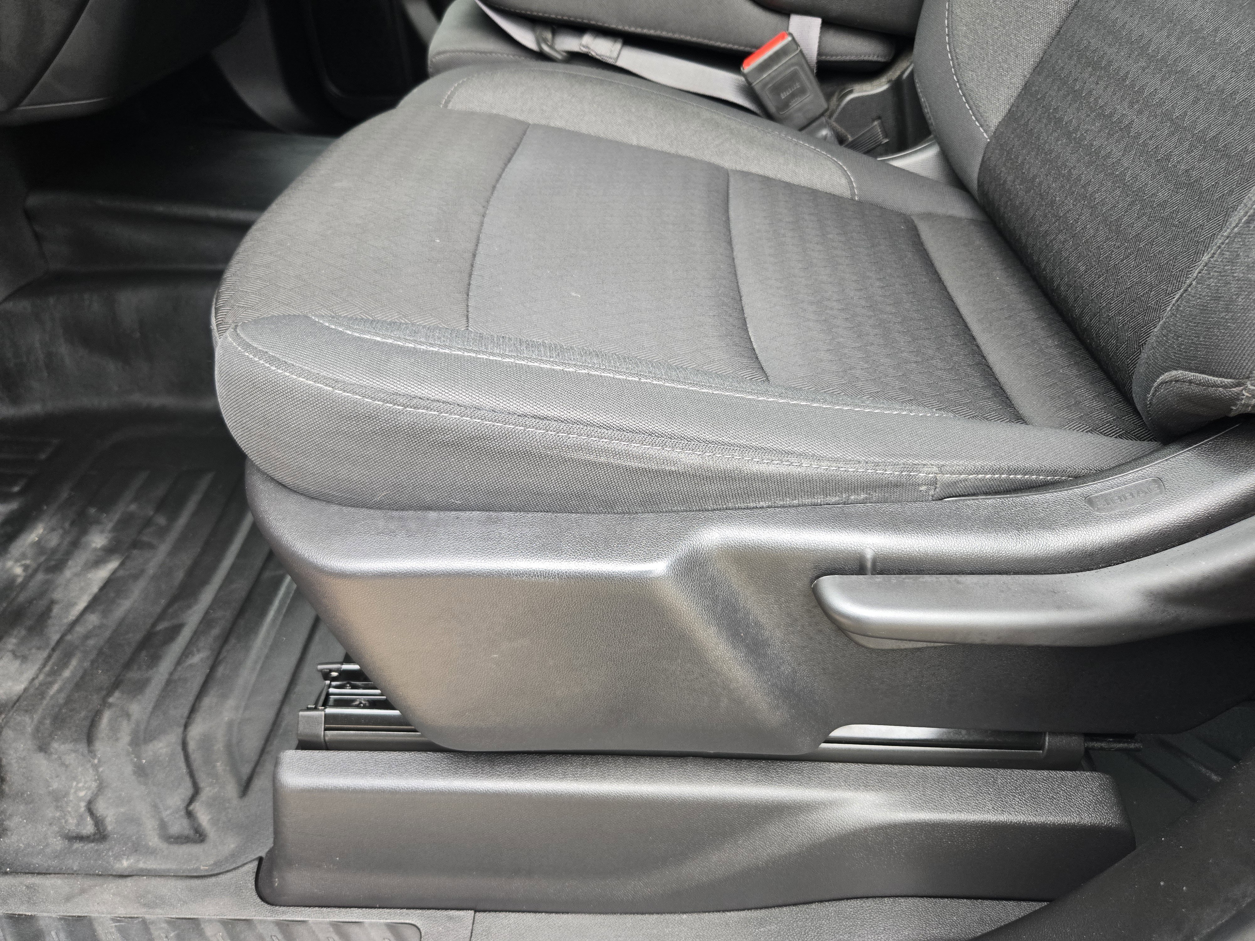 Used 2024 GMC Sierra 2500 Pro w/ 1SA Pro Safety Plus Package image 18