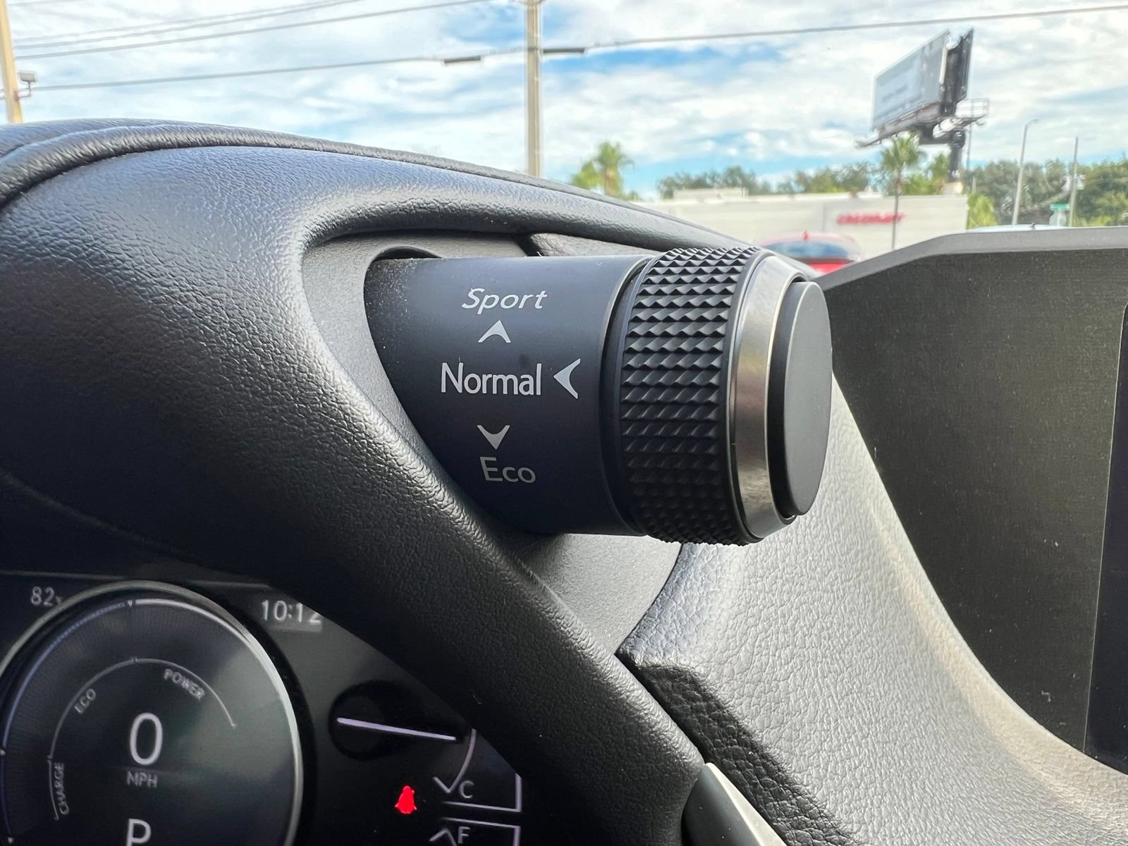 Used 2020 Lexus ES 300h w/ Premium Package FWD image 39