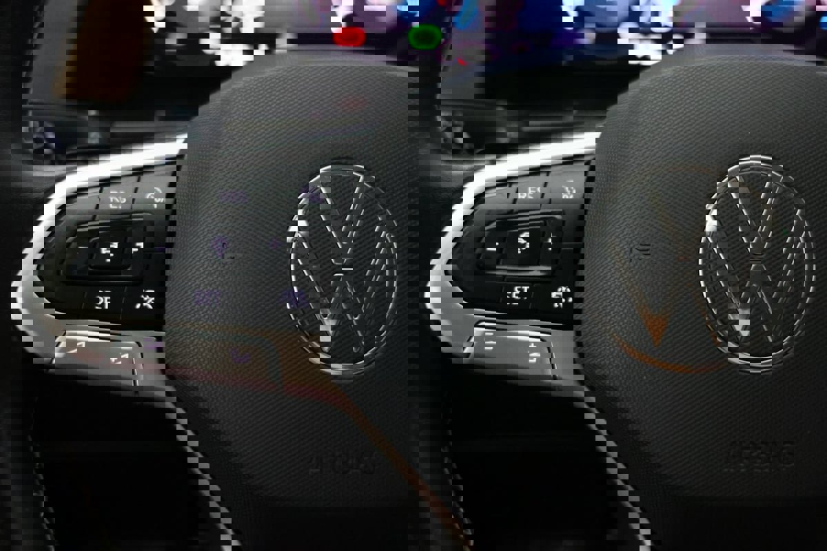 Used 2024 Volkswagen Atlas SE image 27