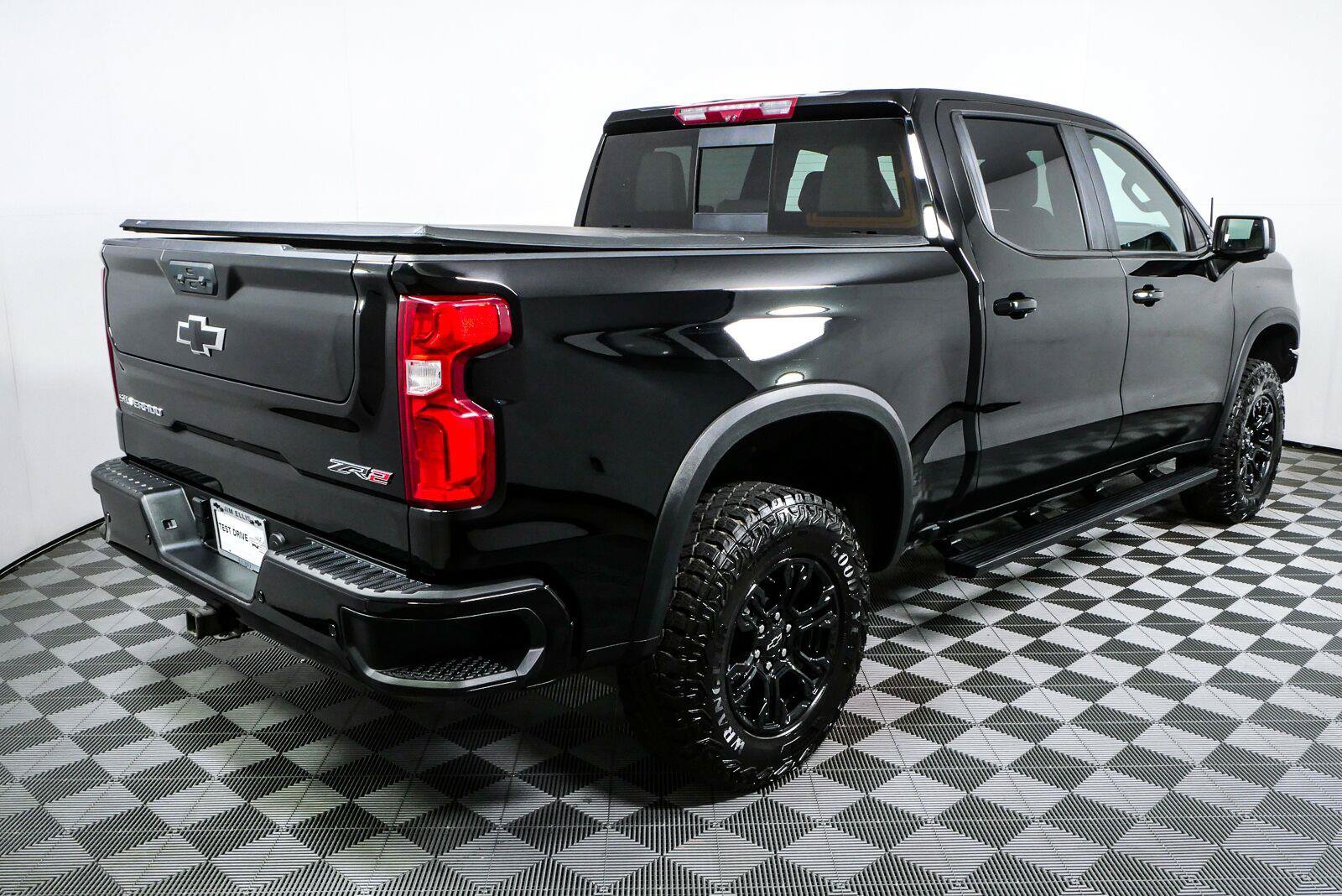 Used 2022 Chevrolet Silverado 1500 ZR2 w/ Technology Package AWD/4WD image 3