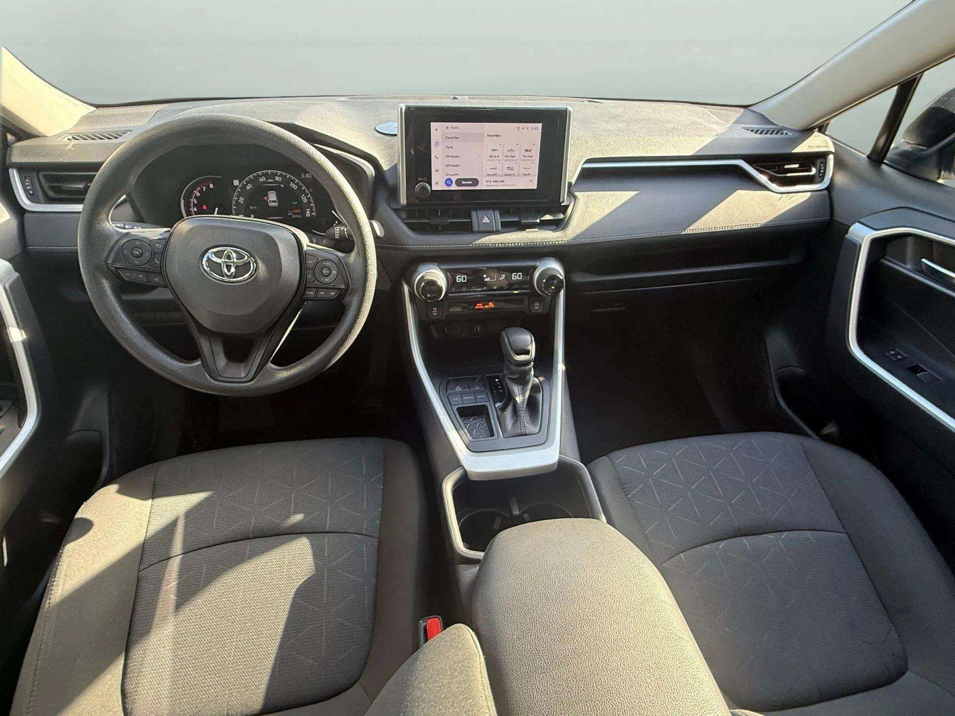 Used 2025 Toyota RAV4 XLE w/ Convenience Package FWD image 25