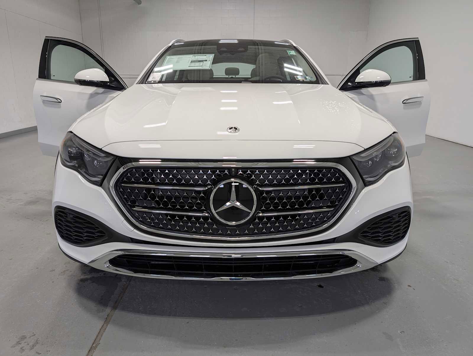 New 2026 Mercedes-Benz E 450 4MATIC All-Terrain Wagon image 11