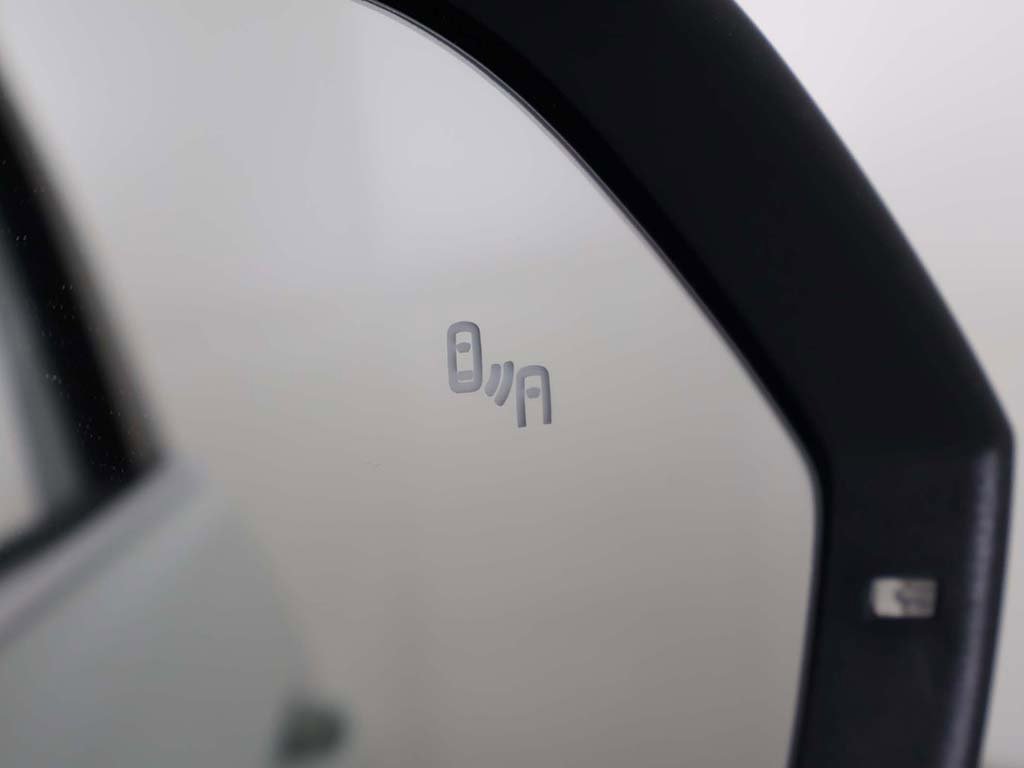 Used 2024 Volkswagen Atlas SE image 24