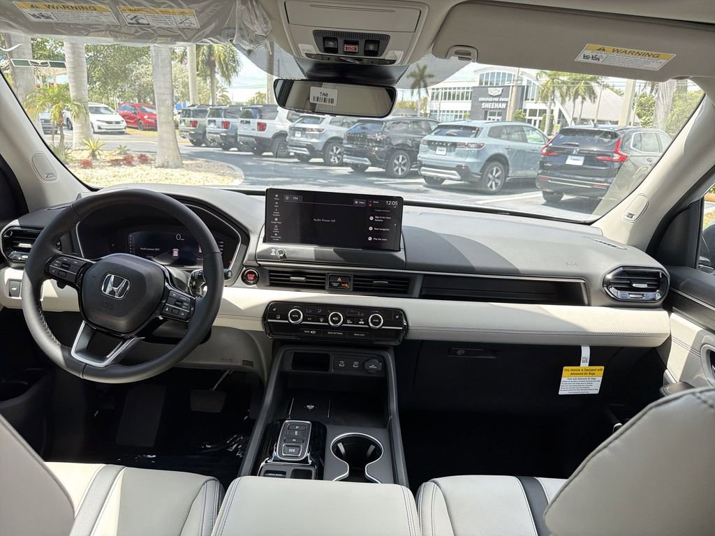 New 2026 Honda Pilot Touring image 10