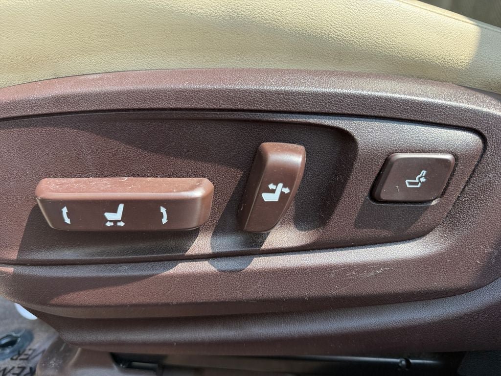 Used 2017 Lexus ES 300h FWD image 13