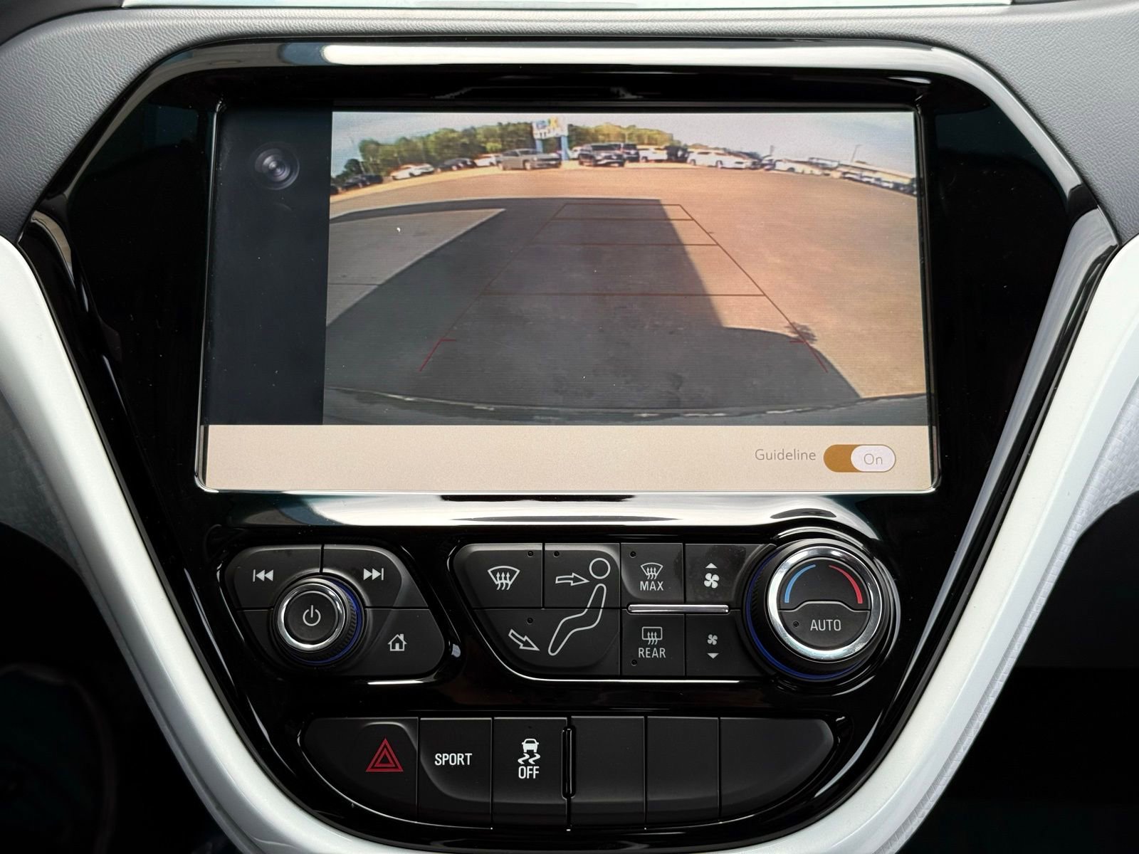 Used 2018 Chevrolet Bolt LT FWD image 35