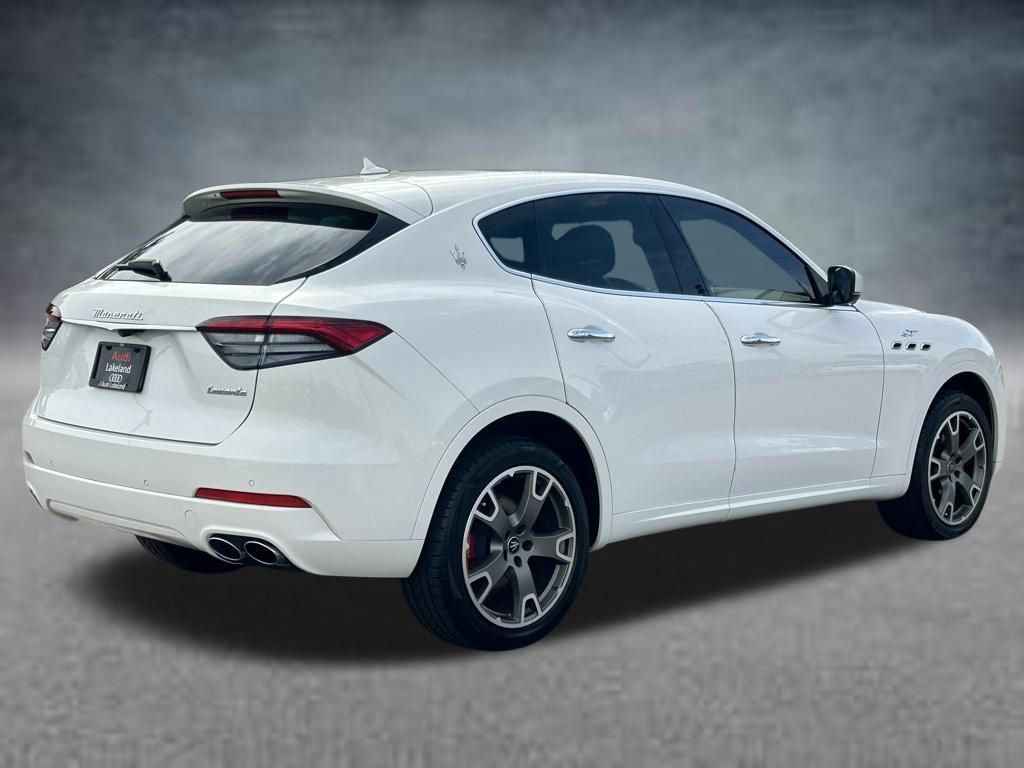 Used 2023 Maserati Levante GT AWD/4WD image 5