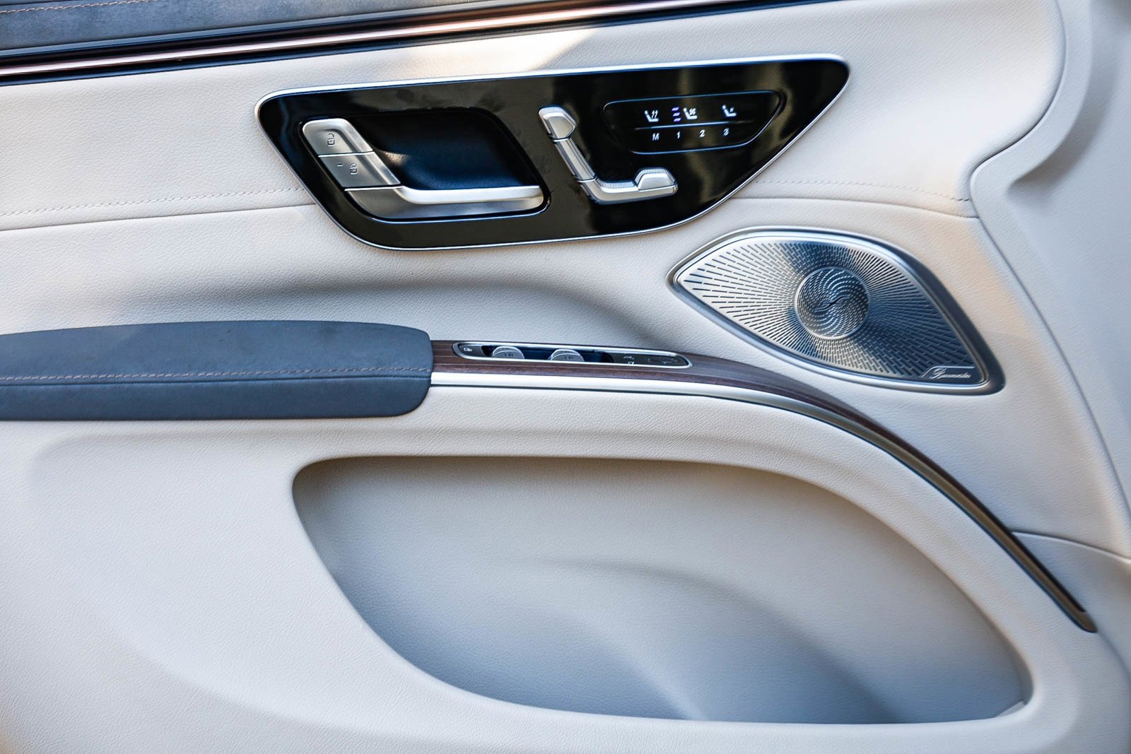 Certified 2023 Mercedes-Benz EQS 450+ 4MATIC SUV image 21