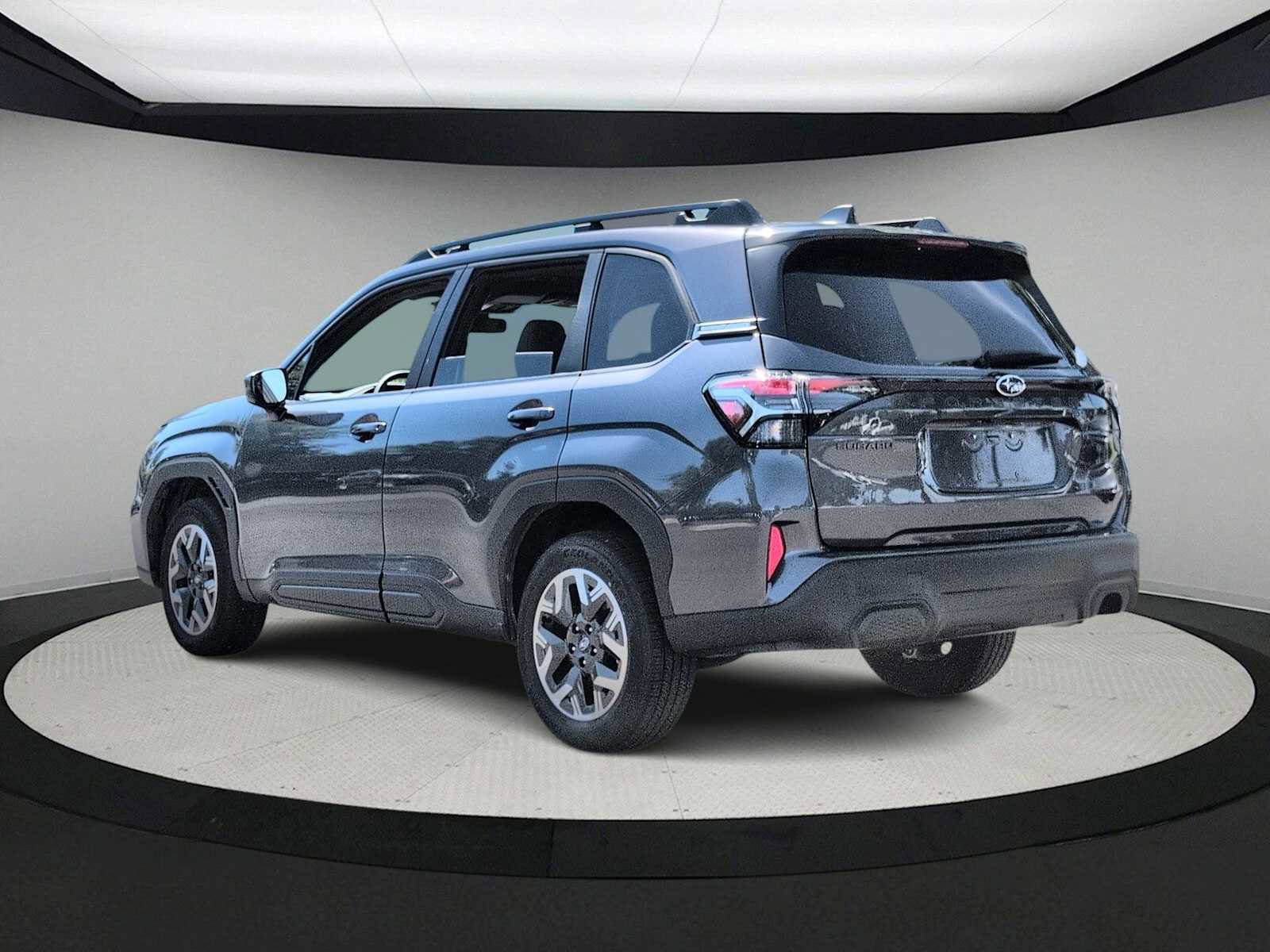Used 2026 Subaru Forester Premium AWD/4WD image 6