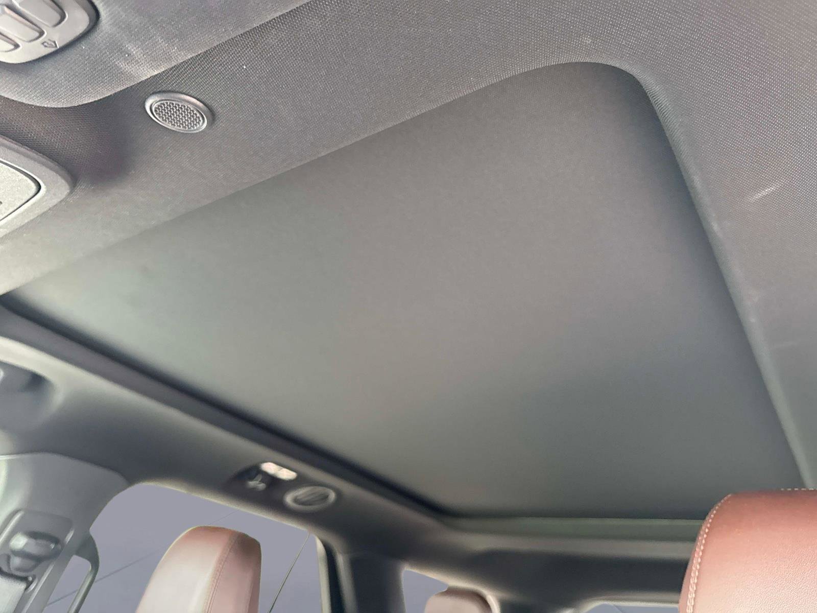 Used 2023 Ford Explorer Platinum w/ Technology Package image 37