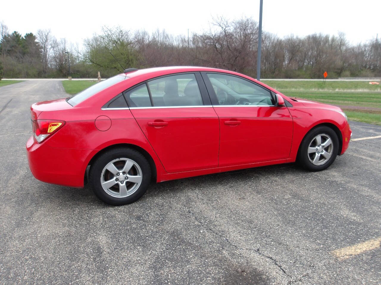 Used 2015 Chevrolet Cruze LT image 10