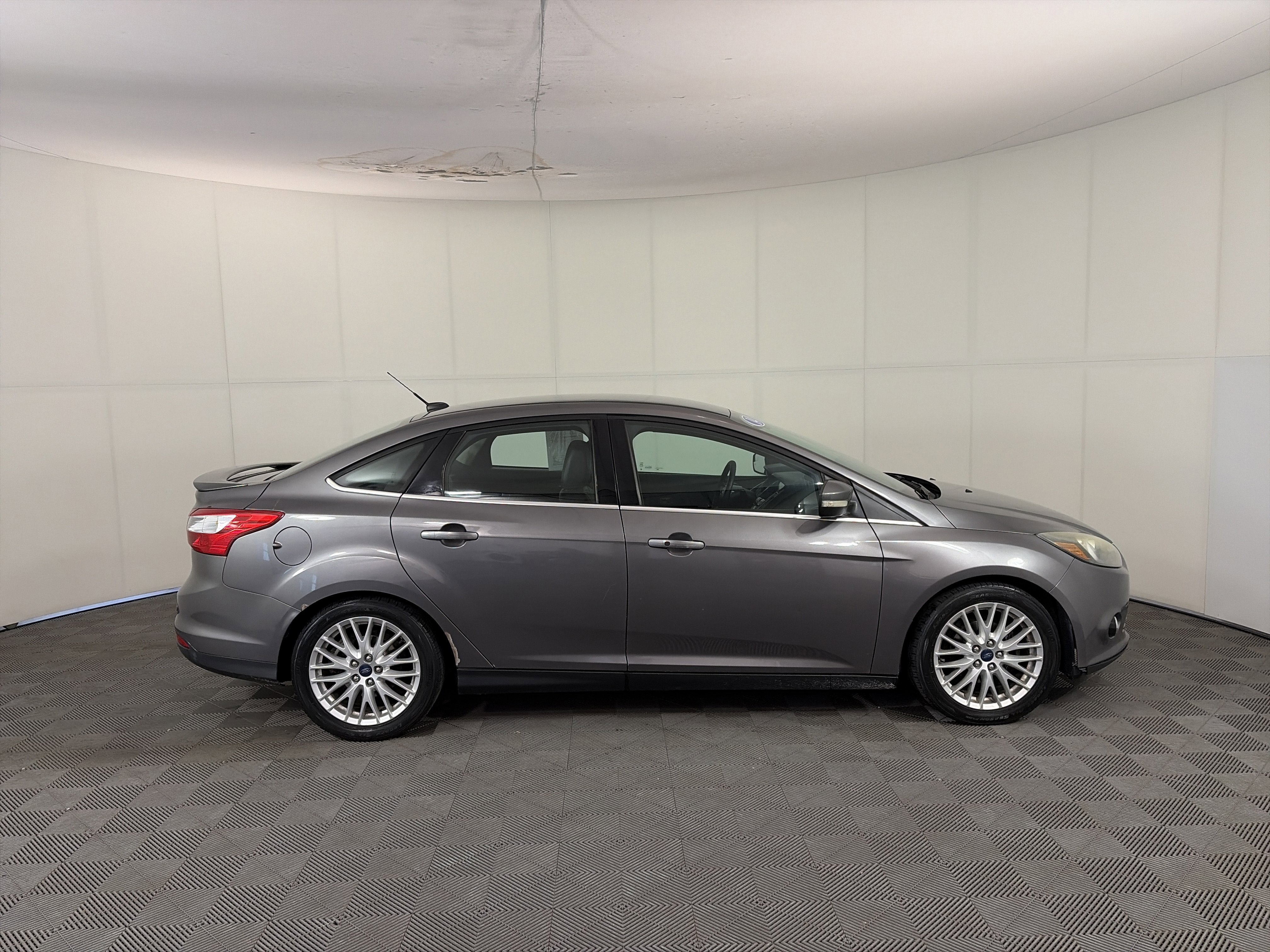 Used 2014 Ford Focus Titanium image 4