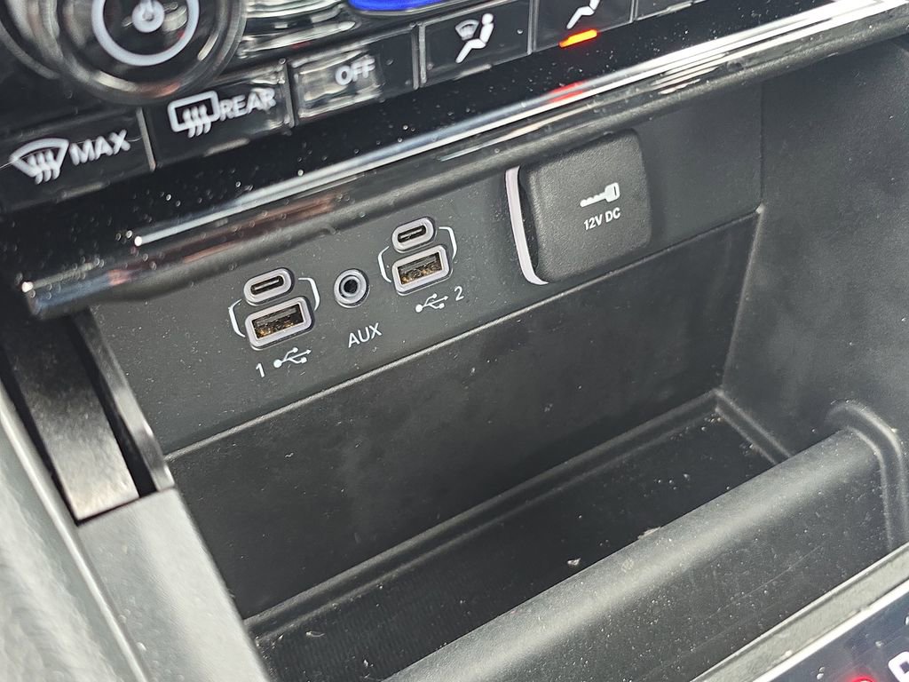 Used 2023 Jeep Grand Cherokee Laredo X image 27