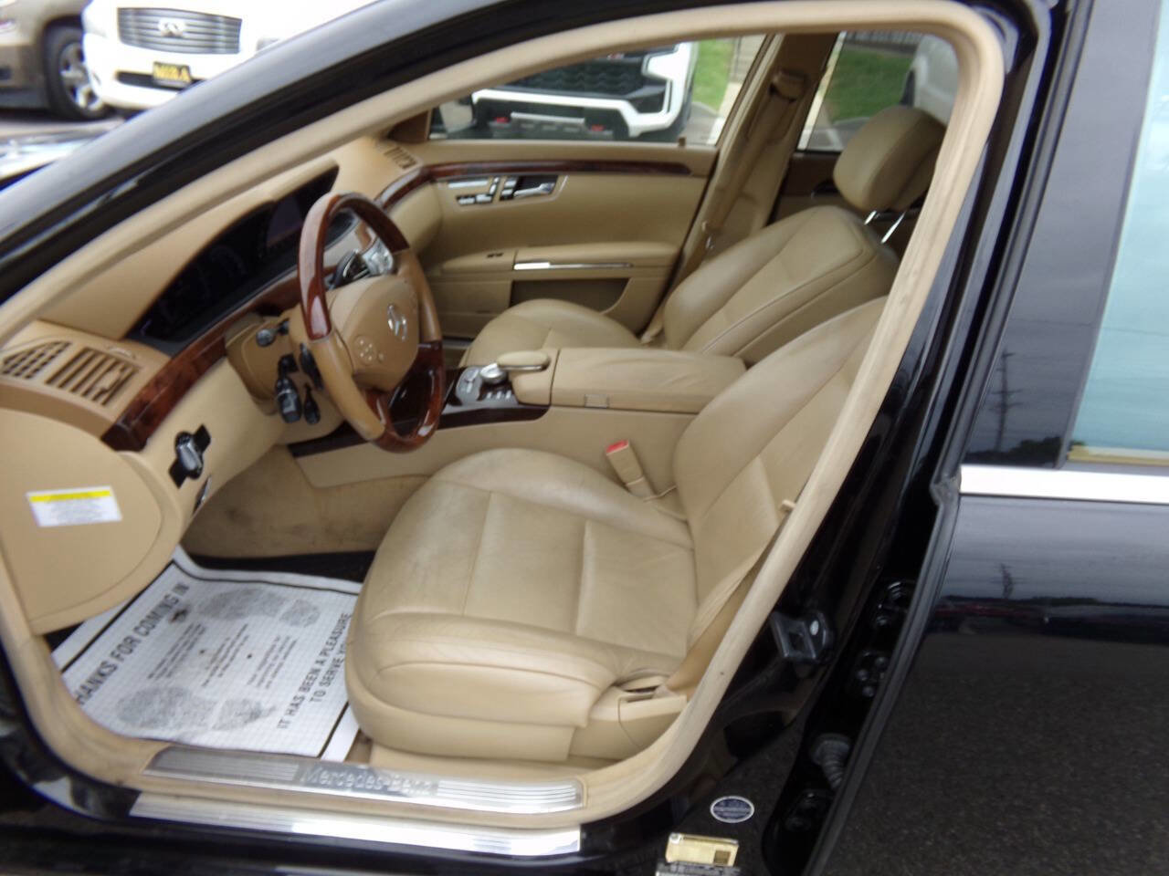 Used 2011 Mercedes-Benz S 550 4MATIC image 10