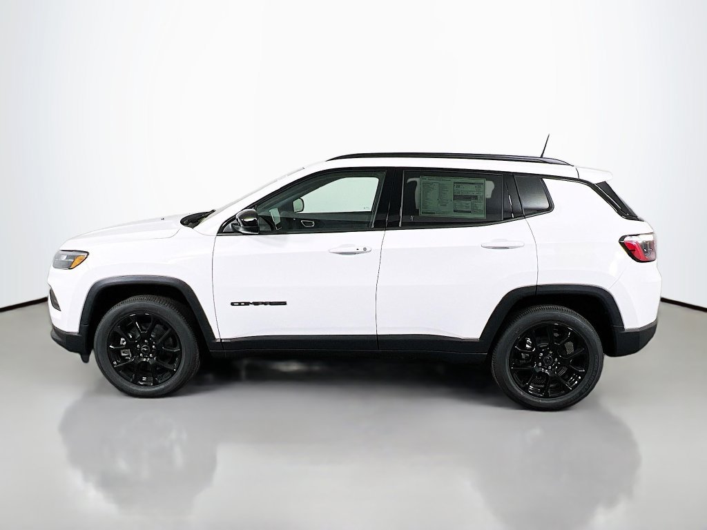 New 2026 Jeep Compass Latitude AWD/4WD image 4