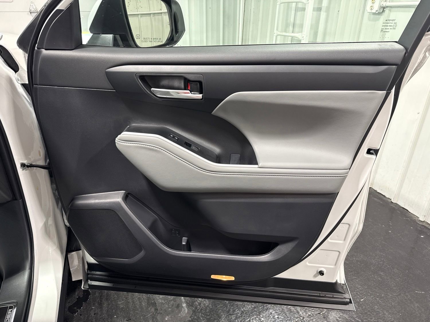 New 2026 Toyota Highlander XLE AWD/4WD image 12