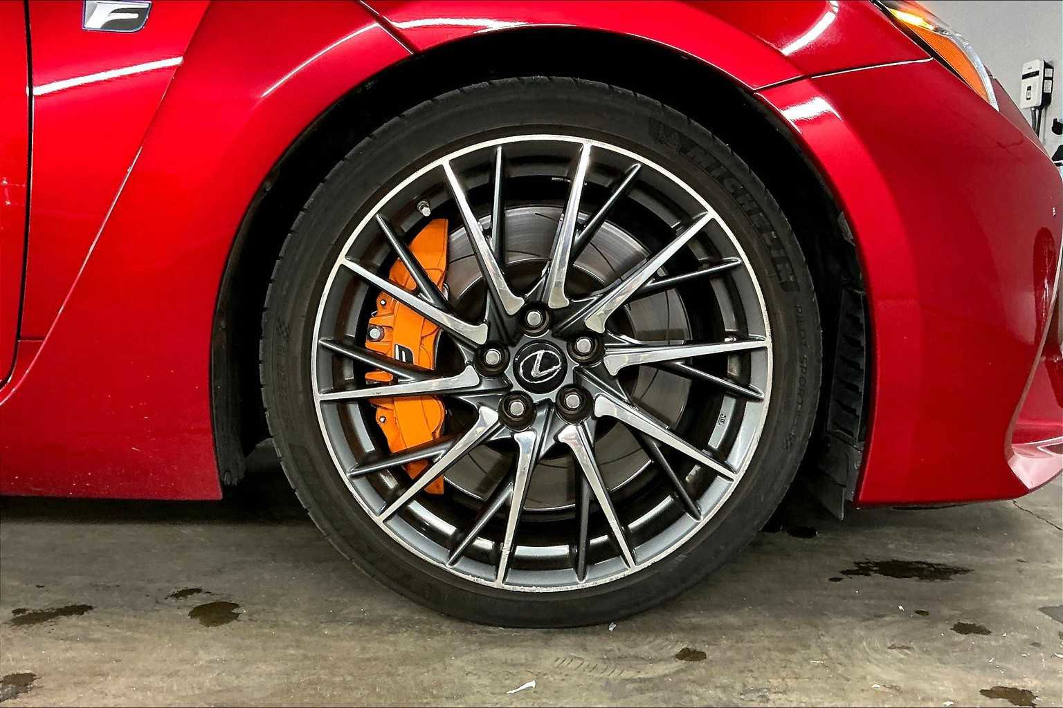 Used 2017 Lexus RC F image 12