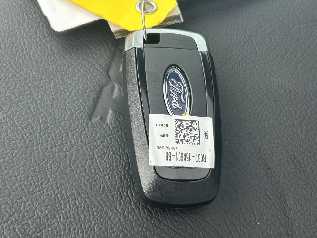 New 2026 Ford F250 Lariat w/ Black Appearance Package image 49