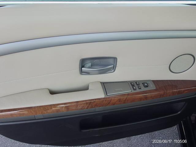 Used 2006 BMW 750Li RWD image 18