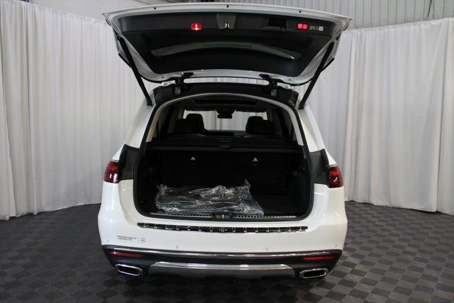 New 2026 Mercedes-Benz GLS 450 4MATIC image 7