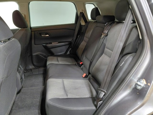 Used 2025 Nissan Rogue SV image 33