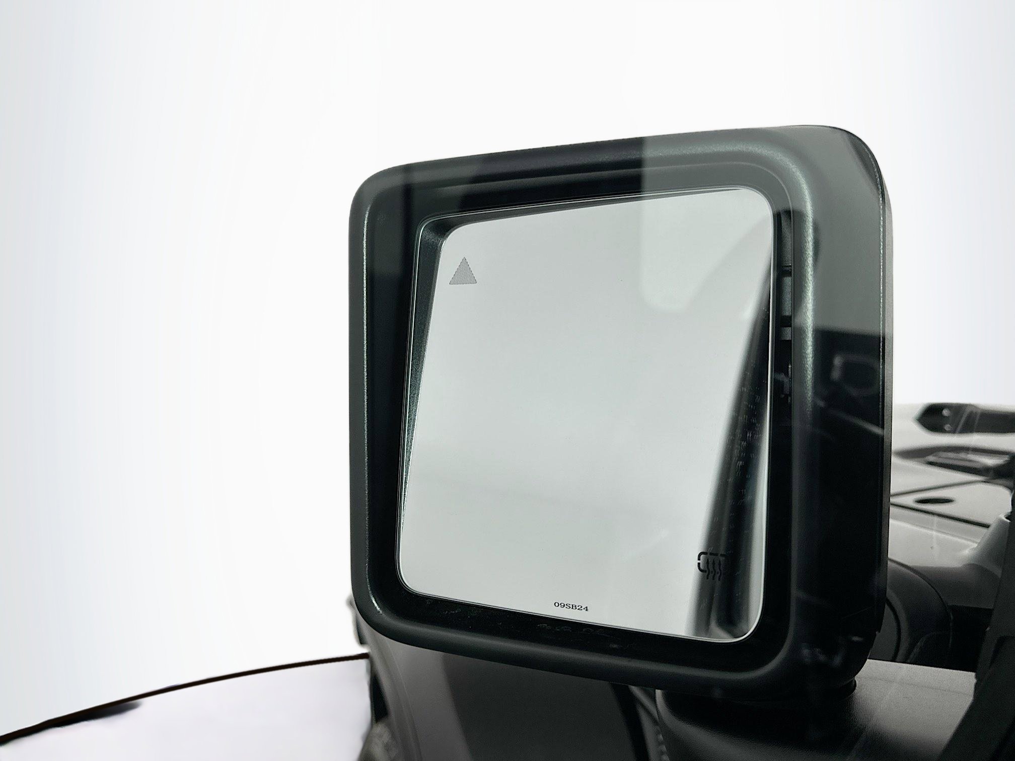 Used 2025 Jeep Wrangler Sahara w/ Safety Group AWD/4WD image 16