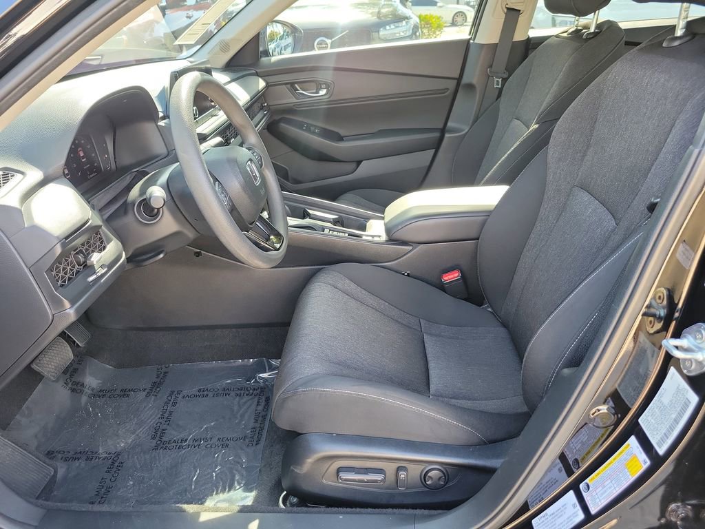 Used 2023 Honda Accord EX image 19