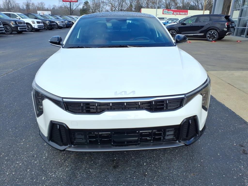 New 2025 Kia K4 GT-Line image 3