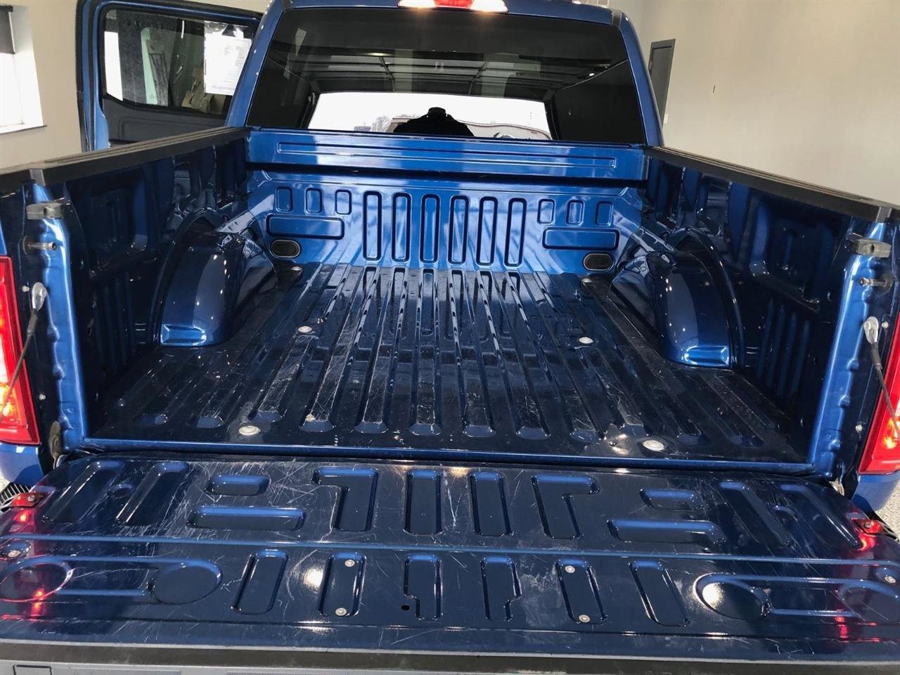 Used 2022 Ford F150 XLT w/ Equipment Group 301A Mid AWD/4WD image 10