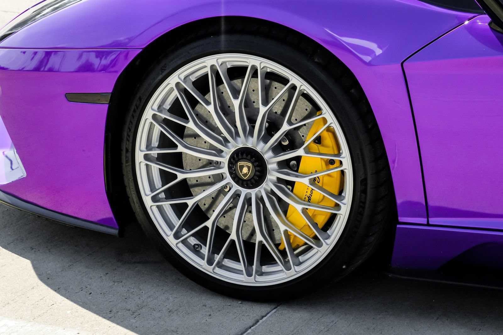 Used 2018 Lamborghini Aventador S AWD/4WD image 47
