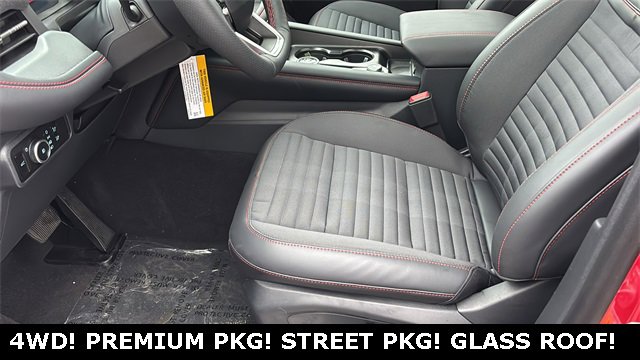 New 2026 Ford Explorer ST-Line w/ ST-Line Street Pack image 25