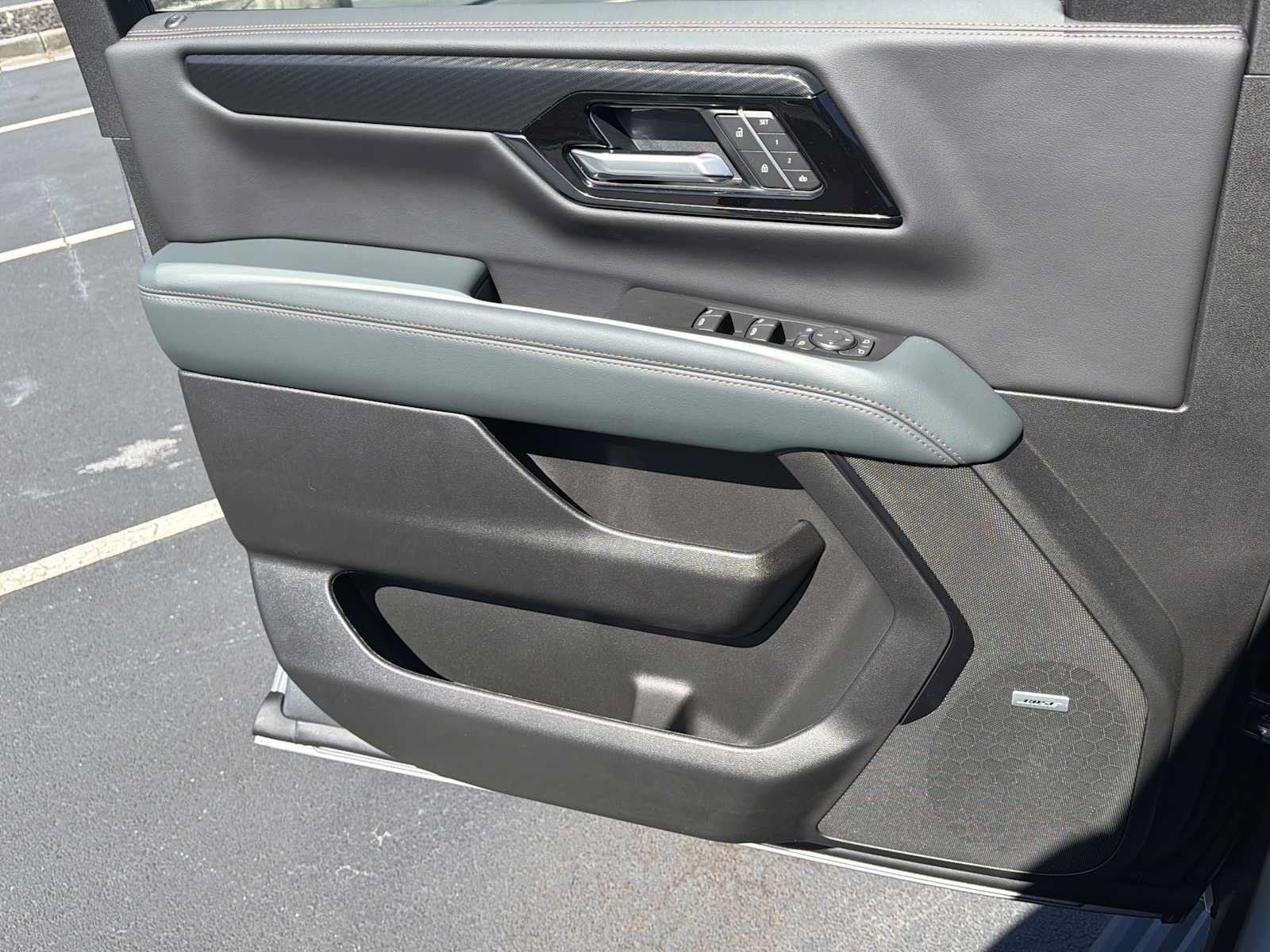New 2026 GMC Yukon AT4 w/ AT4 Premium Package AWD/4WD image 16
