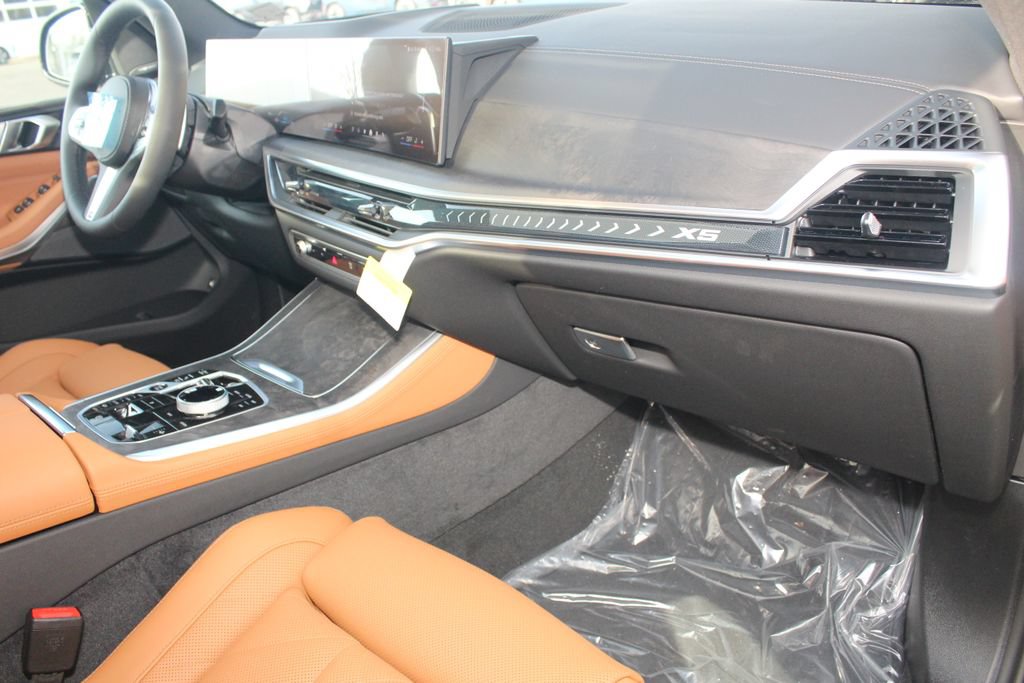 Used 2026 BMW X5 xDrive50e w/ Executive Package AWD/4WD image 24