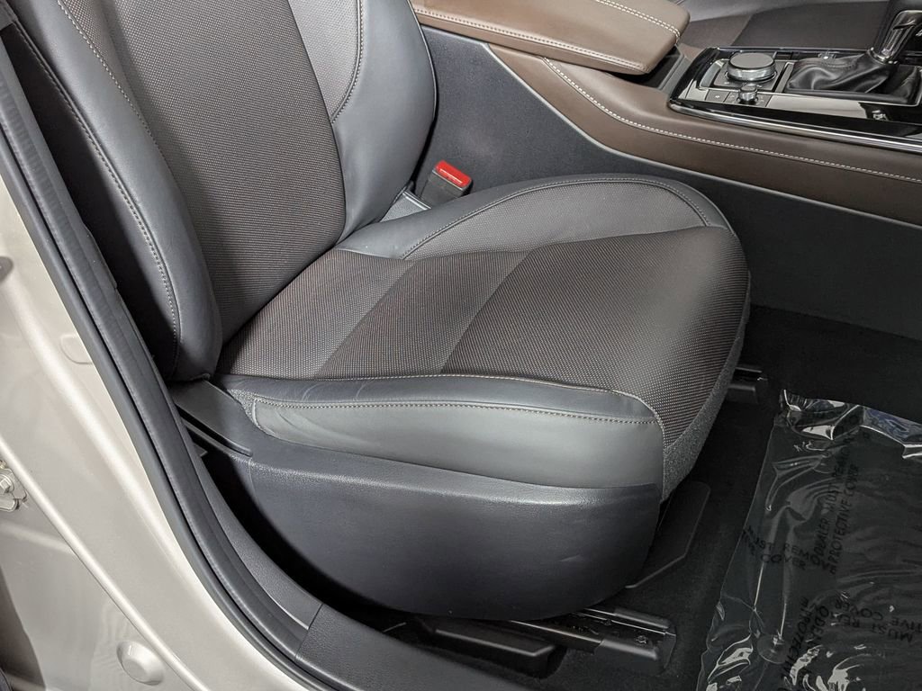 Used 2023 MAZDA CX-30 AWD 2.5 S w/ Premium Package image 32