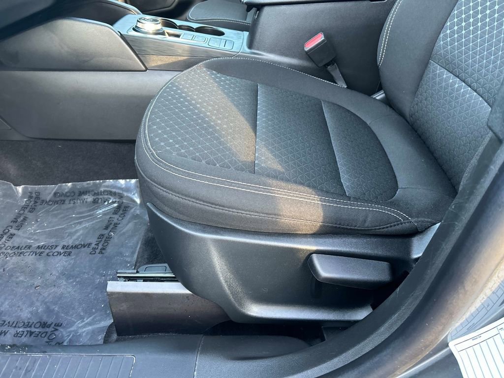 Used 2025 Ford Escape Active image 20