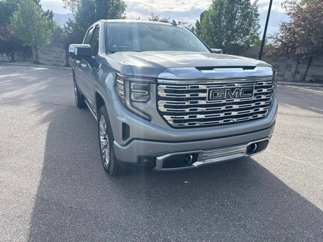 Used 2024 GMC Sierra 1500 Denali w/ Denali Reserve Package AWD/4WD image 18