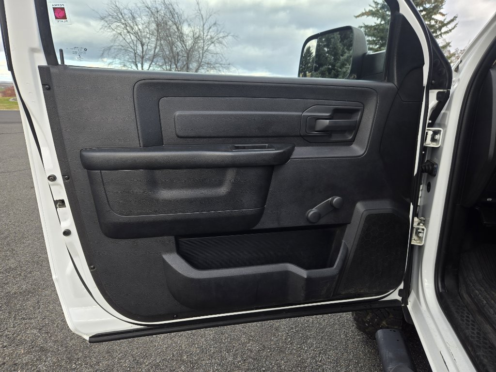 Used 2019 RAM 3500 Tradesman image 12