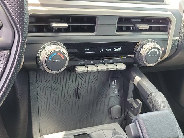 Used 2025 Toyota Tacoma SR5 RWD image 13