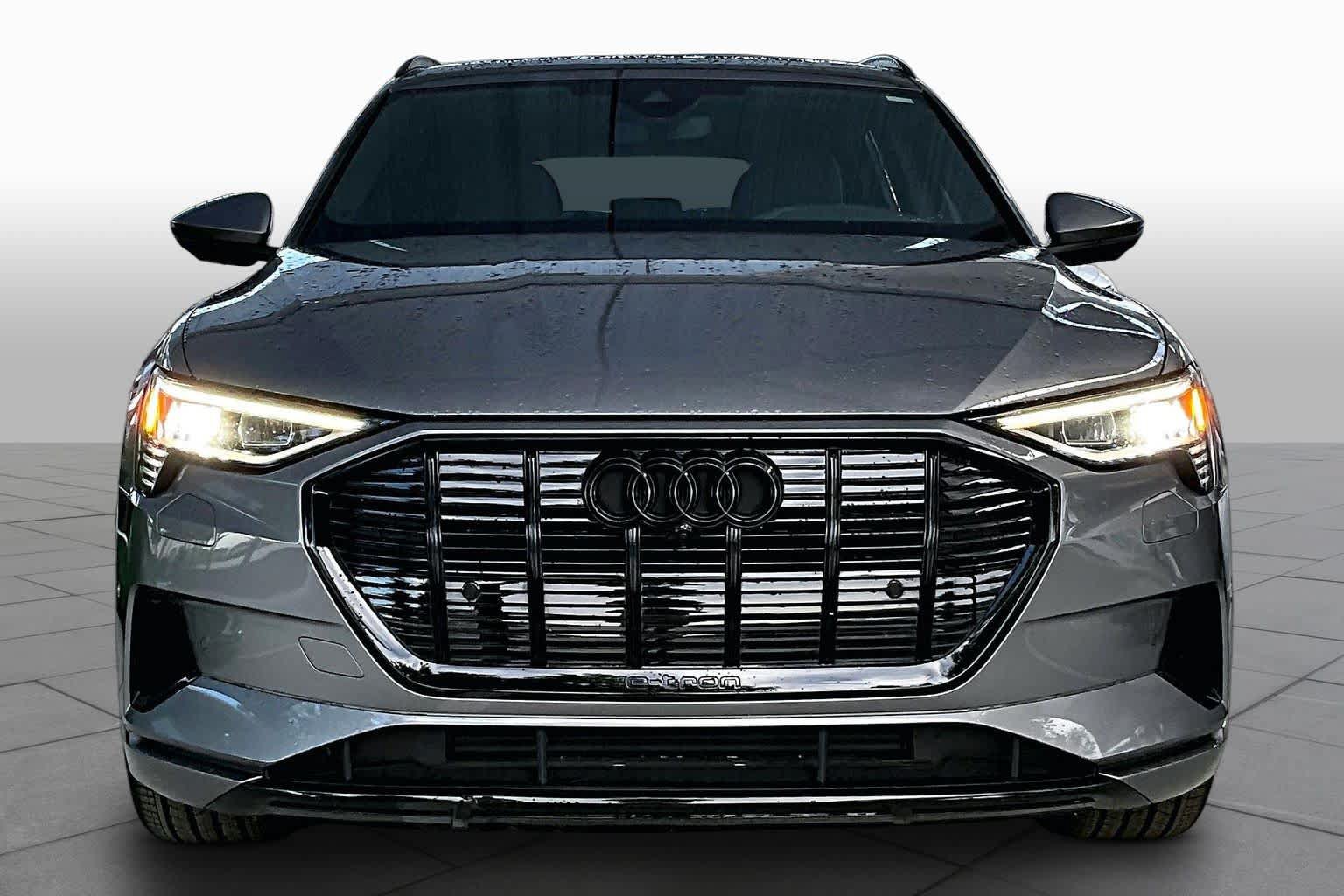 Used 2023 Audi e-tron Premium Plus w/ Premium Plus Package AWD/4WD image 4