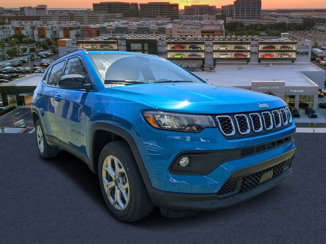 New 2025 Jeep Compass Latitude w/ Sun & Sound Group