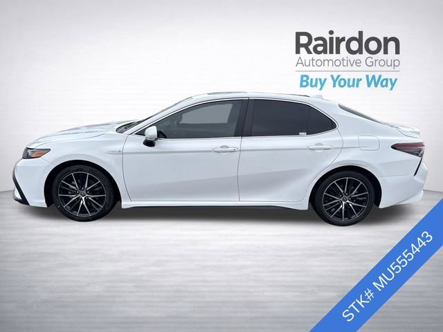 Used 2021 Toyota Camry SE w/ Audio Upgrade Package image 3