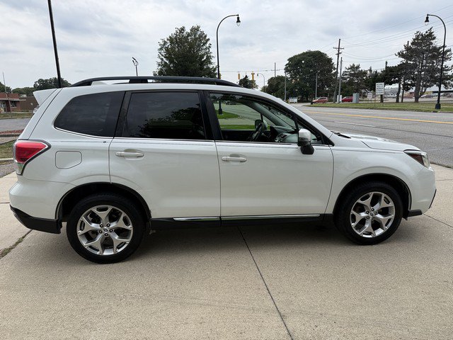 Used 2017 Subaru Forester 2.5i Touring AWD/4WD image 4